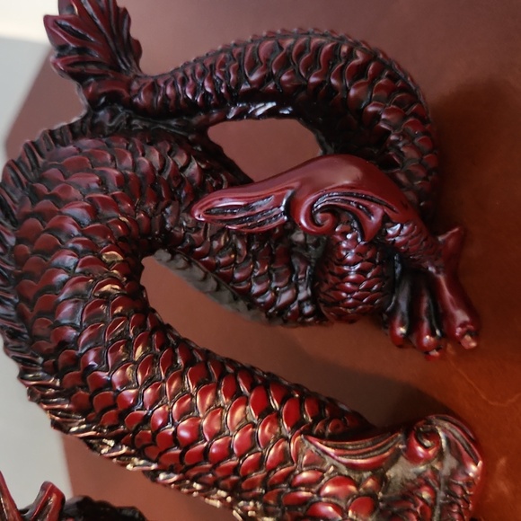 Elegant Red Dragon Sculpture - Picture 3 of 9